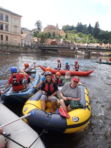 DĚTSKÁ VODA VLTAVA 2013